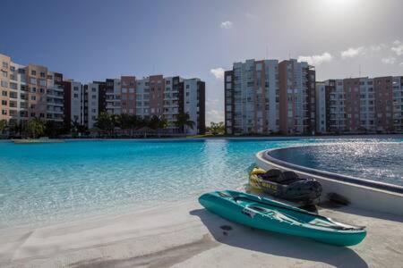 Departamento En Cancun Con 7 Albercas Tipo Playa Y Laguna Exteriér fotografie