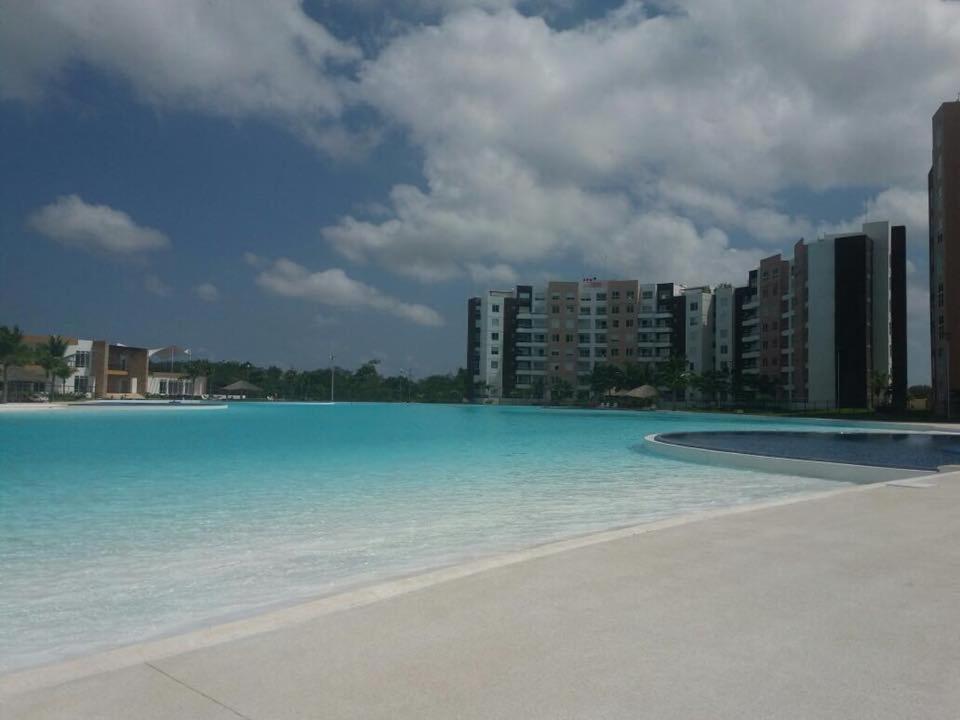 Departamento En Cancun Con 7 Albercas Tipo Playa Y Laguna Exteriér fotografie